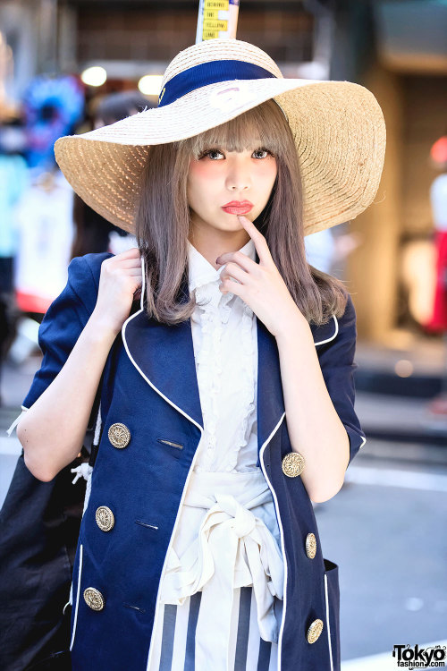 tokyo-fashion: Saaya - producer of the Japanese fashion brand Swankiss - on the street in Harajuku w