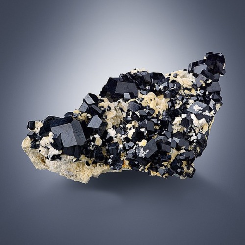 vugnasmineralblog: Schorl With Pericline Davib East Farm, Karibib District, Erongo Region, Namibia