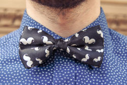 menstyle1:  “100% Silk Mustache Bow Tie&ldquo; from Threads for Gents Check out more bow ties only ร.99: http://threadsforgents.com/collections/bow-ties Instagram: www.instagram.com/threadsforgents