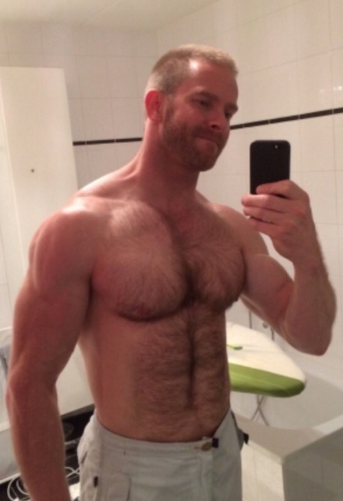 gaybearsncubs:  Follow Gay bears and Cubs on:  