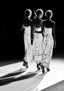 oscar-de-la-runway:   Giorgio Armani Spring