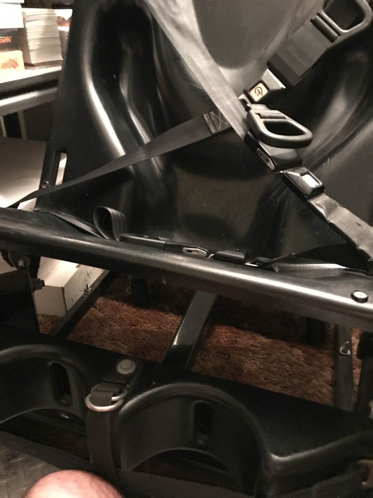 inmatedude:The chair is needing someone in it
