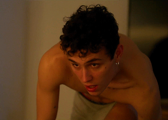 jackorowan:  Arón Piper as Ander Muñoz in ÉLITE season 2 episode 2