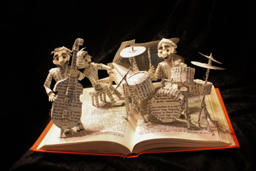 fer1972:  Book Sculptures by Jodi Harvey-Brown