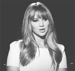  Jennifer needs to know how she is so important to her co-star! 