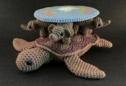 pyritewolf:  crochet great a’tuin is the