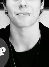 itsmuke:  make me choose // preachlondon asked: Luke’s lips or Michael’s lips?