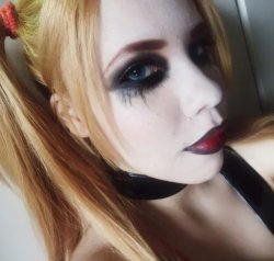whatimightbecosplaying:  Harley Quinn Makeup