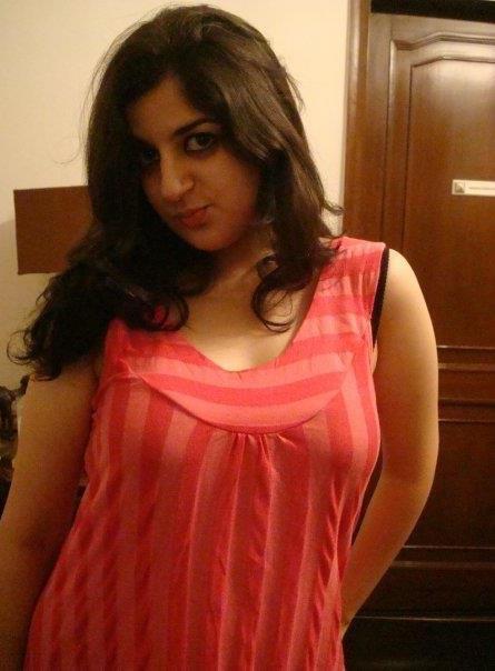 Desi visible nipple girl