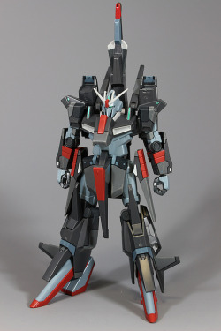 gunjap:  P-Bandai HGUC 1/144 MSZ-008 ZII Travis Kirkland Color: Assembled. Full Photoreview No.31 Imageshttp://www.gunjap.net/site/?p=241762