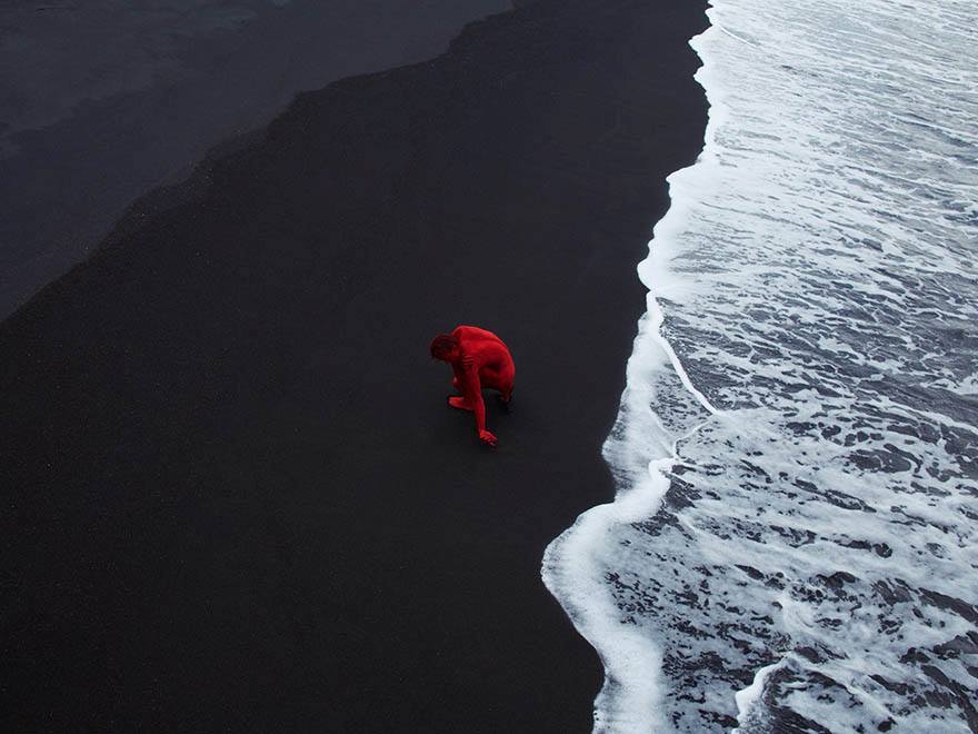 zzodiacs:  wetheurban:  ART: Naturally by Bertil Nilsson A personal journey through