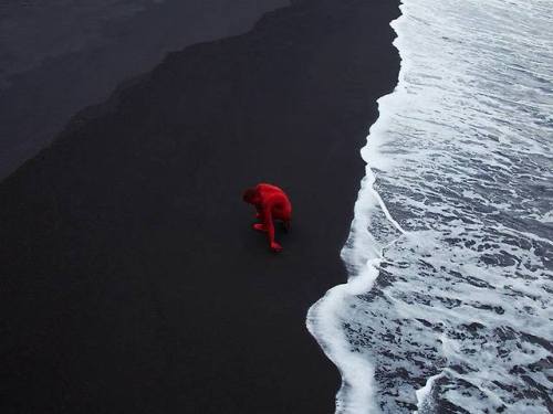 zzodiacs:  wetheurban:  ART: Naturally by Bertil Nilsson A personal journey through nature, accented by dance interventions, by Swedish-born photographer Bertil Nilsson. Read More  SO GOOD OMG 