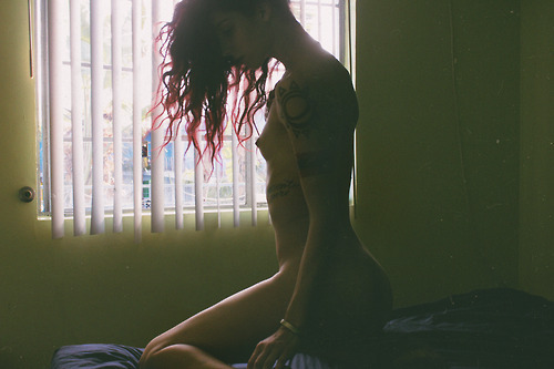 camdamage:   cam damage | by cameron davis [thinking of shooting a tail set for my app soon…] 