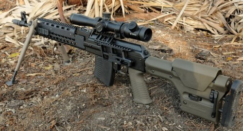 gunrunnerhell:  VEPR 54R A heavily modified Vepr chambered in 7.62x54R, this particular one is supposedly the personal owner of RS Products, who makes side-rail optic mounts for the AK platform. Really curious how it performs accuracy wise, especially