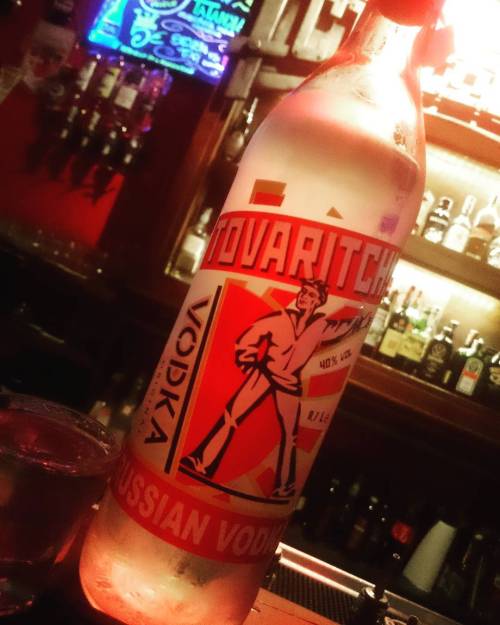 Dopo una dura giornata di lavoro, #vodka #Tovarish e il mondo ti sorride! (presso Il Circolino)