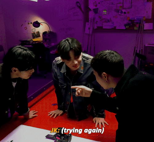 Jungkook Trying To Concentrate To Film Their Vcr But He Can’t Stop Laughing 😆 