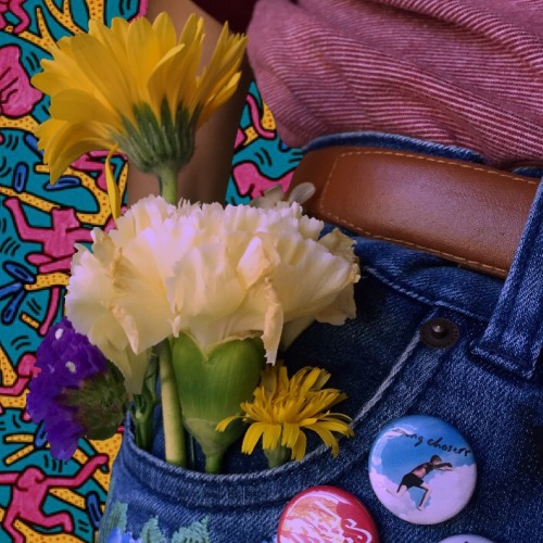 born-confused1234:   don’t forget the flowers 