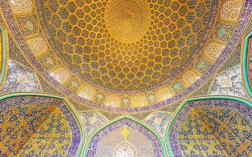 mideast-nrthafrica-cntrlasia:Sheikh Lotfollah Mosque - Isfahan, IranLocated on the eastern side of t