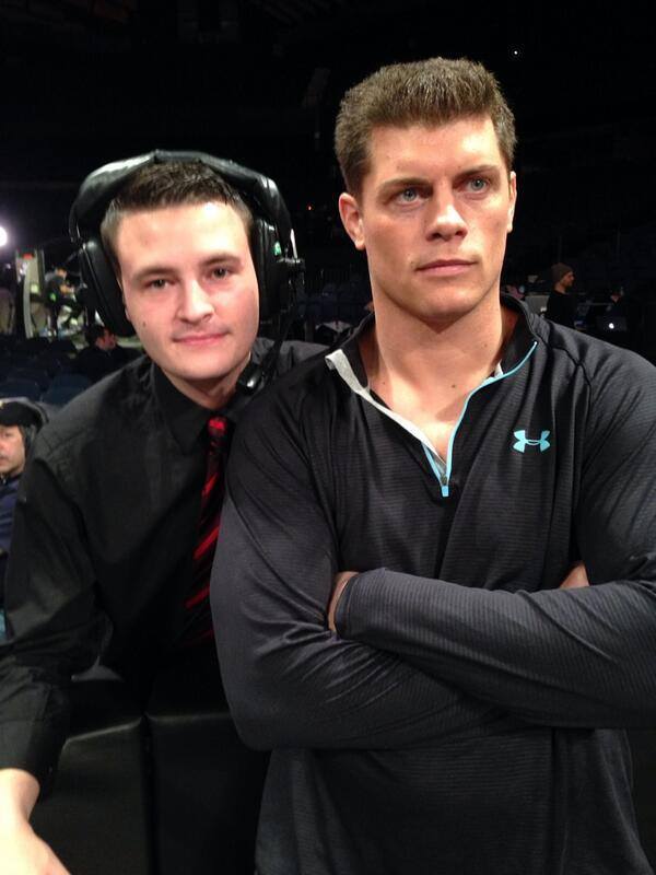 rwfan11:  ….So, the audio guy asked Cody to take a pic with him during setup ………Cody