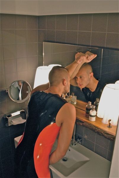 gaylatex:  Ok, I can’t do this anymore. I need to know his fucking name! I would give anything to be this man’s little fuck toy.