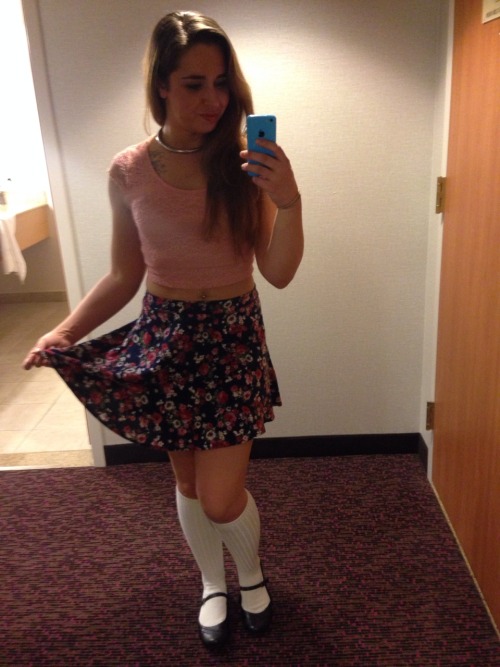 badlilblubunny:  You’d never know.. Or at least I don’t think anyone knew ;)
