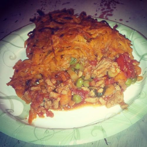 Mexican Shepherd’s Piemade with diced carrots, parsnip, zucchini, bell pepper, fresh peas, g