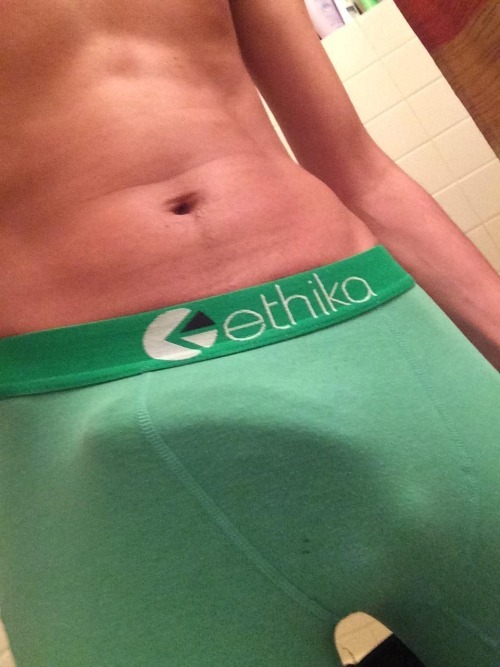 threewisetwinks:  We’re hot, and we’re horny. Welcome to the THREE WISE TWINKS, follow us. http://j.gs/4sfW 