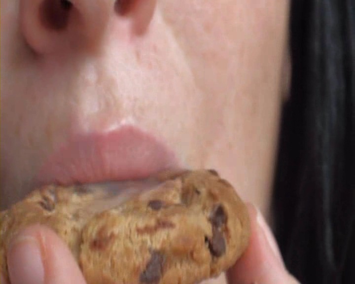 the-art-of-cum-on-food:  close-up galore! 
