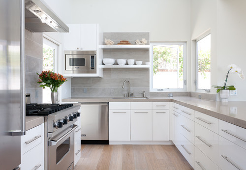 georgianadesign:  Newport Heights kitchen, CA. Eric Aust Architect.