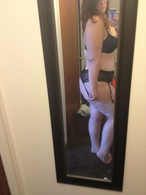 omganniephanny:  I need stockings!