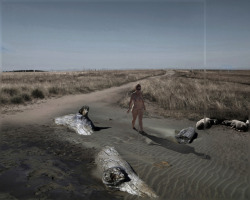 naturistelyon:  At the beach