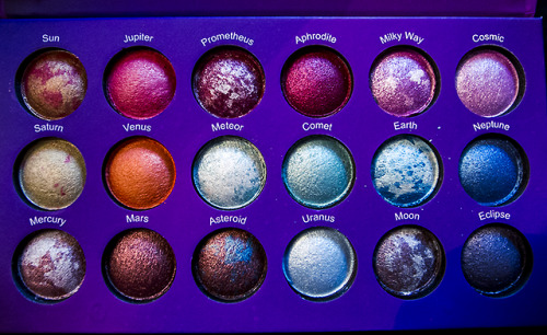 Porn awomanfromitaly:   bh cosmetics galaxy chic photos