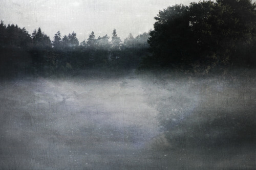 heathenharnow:Alvdans VIII”In Swedish folklore it is said that mists are elves… da