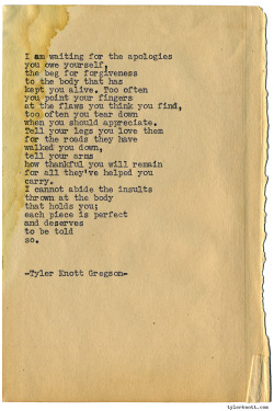 tylerknott:  Typewriter Series #1175 by Tyler