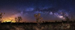 gravitationalbeauty:  Milky Way in Mojave National Preserve by Mike Wetzel