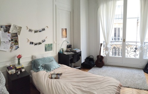 fyeahcooldormrooms: The American University of Paris