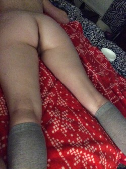 our-naughty-journal:  When she passes out