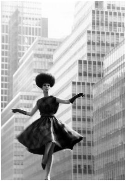 fawnvelveteen:    Horst P. Horst, Park Avenue Fashion, New York, 1962   