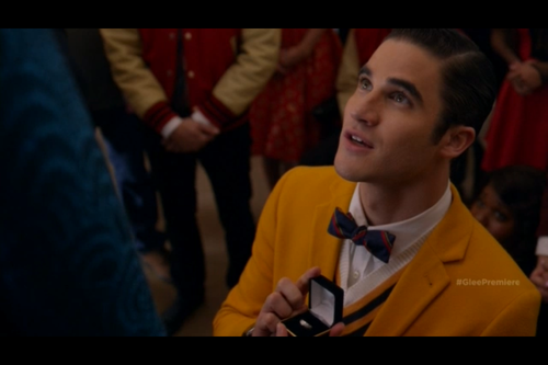 mtheklainer:  “and all I want to do.. All I’ve ever wanted to do.. is spend my life loving you.” MY BABIES   Bölüm bitiğinde kardeşime dönüp “Neden Blaine gibi bir erkek arkadaş istediğimi anladın mı?” Dedim.