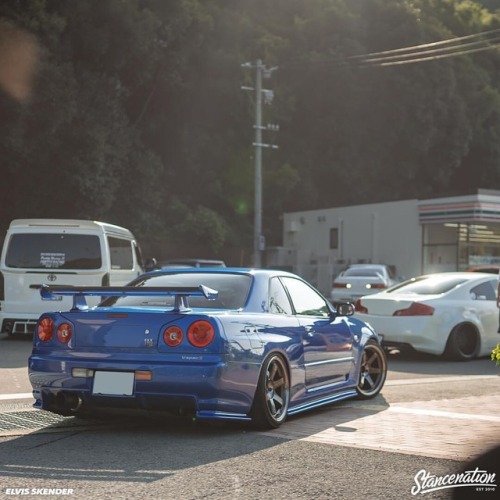 stancenation - R34 GTR V Spec II making a quick stop at 7 Eleven....