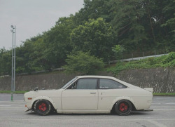 radracerblog:  Datsun Sunny Coupe B110 @teru_the_damaja 