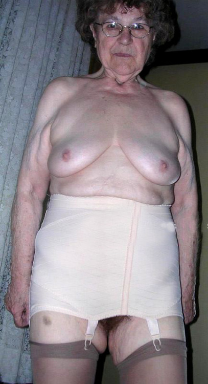 grunnylovers:  Grannies love… 
