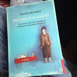 felsefekulubu:  “Kendimle konuşuyordum o gece. ‘Ağlama dedim, ağlama sakın, bir damla gözyaşın senin kazanıp yitirdiğin her şeyden üstündür. Böyle birden yok  oluyorsa her şey, bırak her şeyi dedim, bırak dünya ile vedalaşmayı.