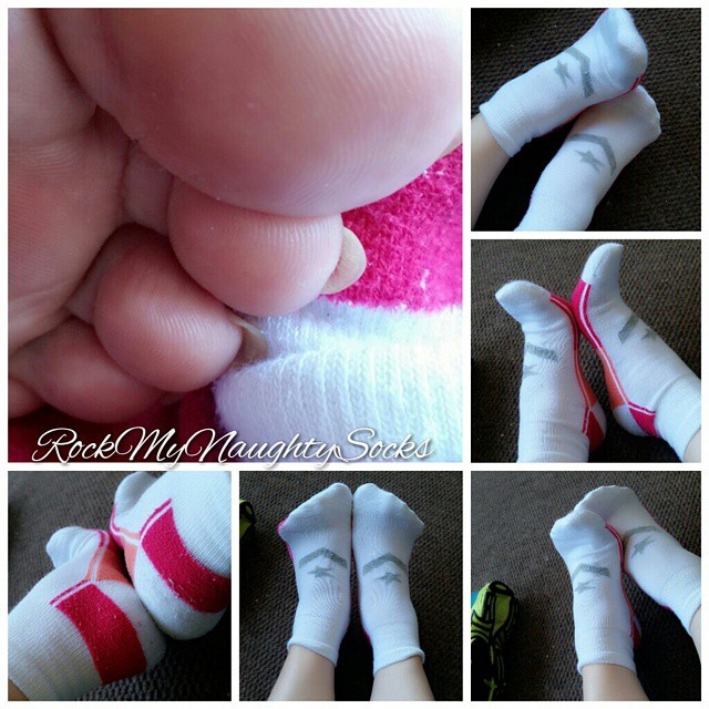 rockmynaughtysocks:  #myfeet #footfetish #feet #foot #toes #toerings #soles #softfeet