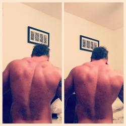 Xtofux:  When You’re Finally Starting To Get A Mid Back. #Train #Back #Traps #Yolked
