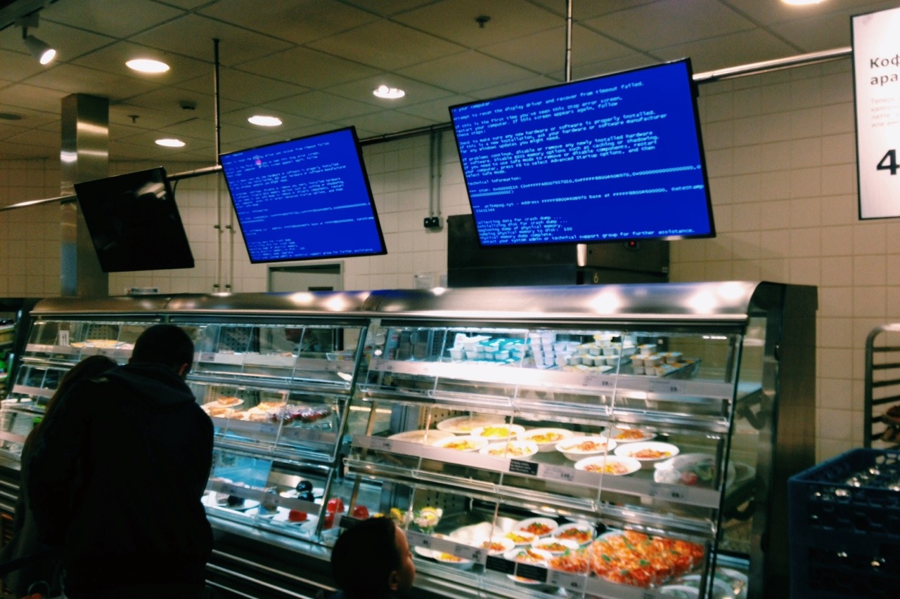 valemuisto:  theiamwill:  windows  Omsk, Russia