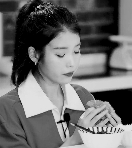 somebodytodiefor:[LET’S COOK with CHEF IU] Birthday dish to celebrate 13th anniversary of debu