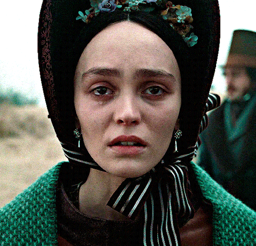 LILY-ROSE DEPP As ELLEN HUTTER NOSFERATU (2024) Dir. Robert Eggers