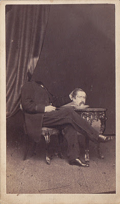 XXX odditiesoflife:  Victorian Headless Portraits photo