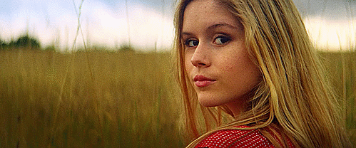 psicotex:  Erin MoriartyThe Kings of Summer, 2013.